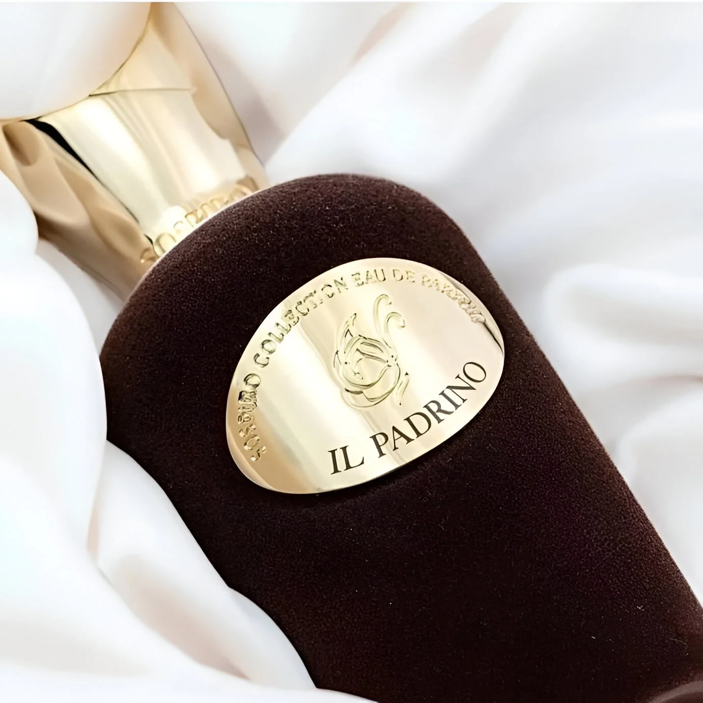 El perfume que huele a sobremesa con licor caro